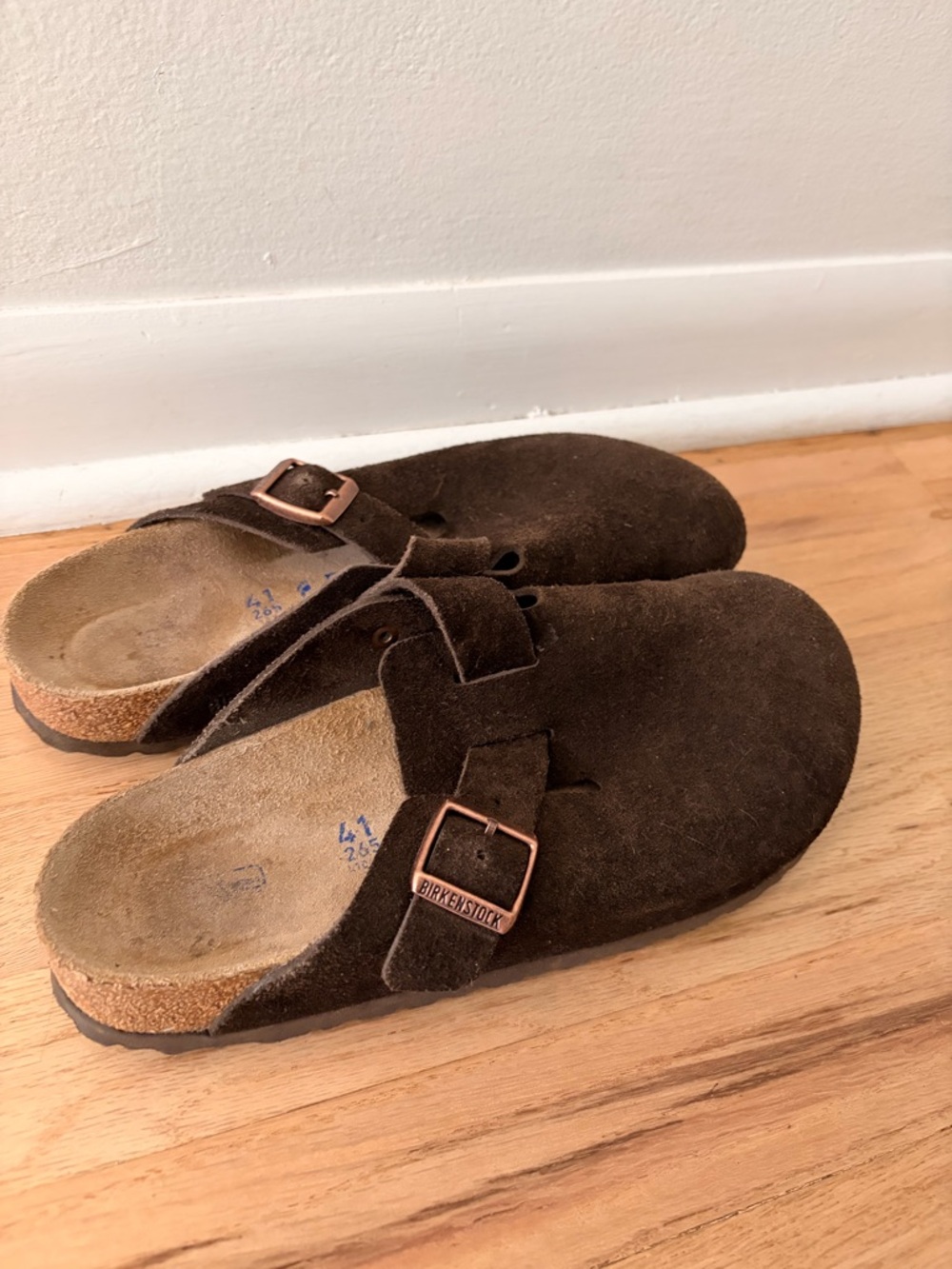 Birkenstock Boston Suede Clogs in Dark Brown - Women’s sz 10